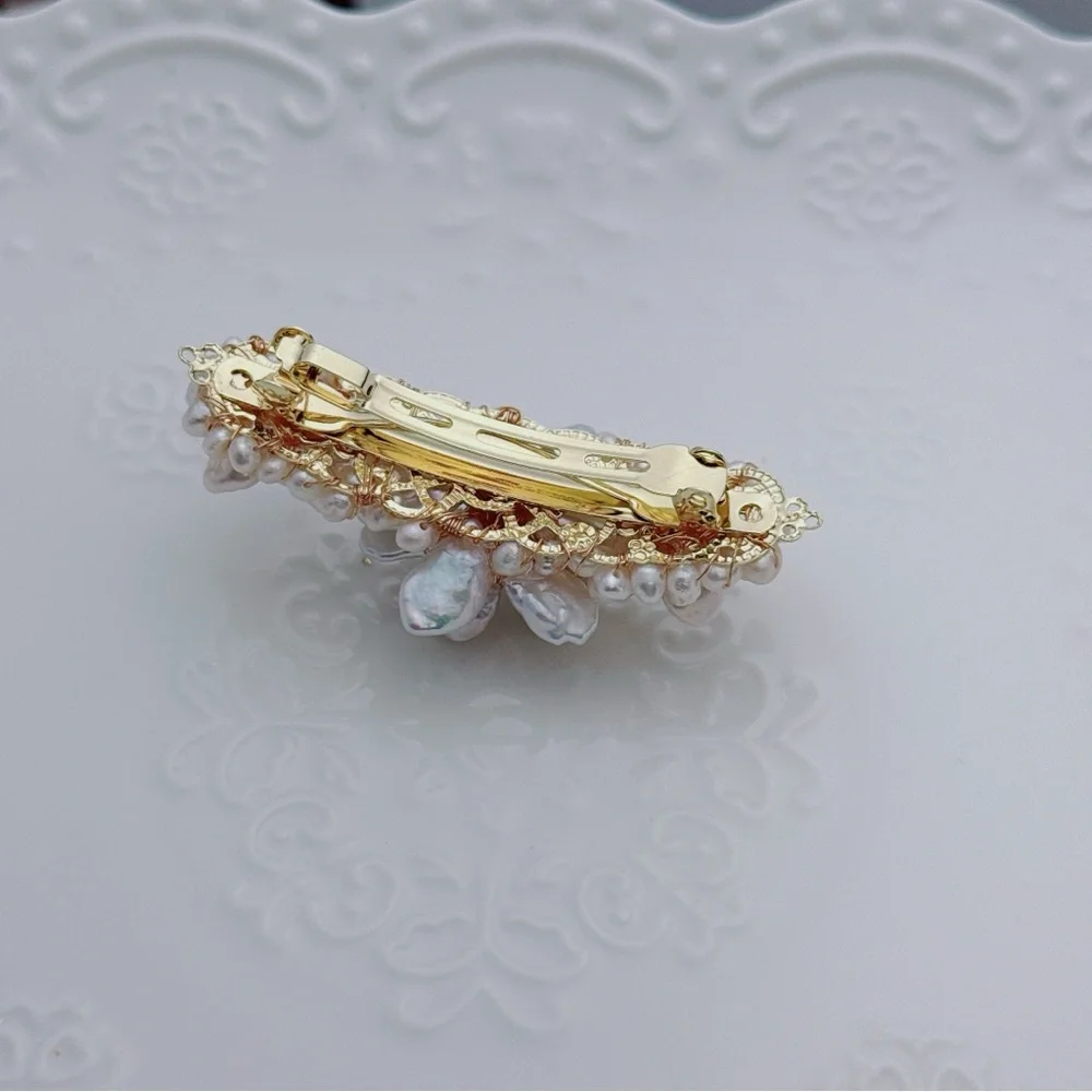 26H163 Handmade Freshwater Baroque Pearl Hair Clip - Picture 6 of 6
